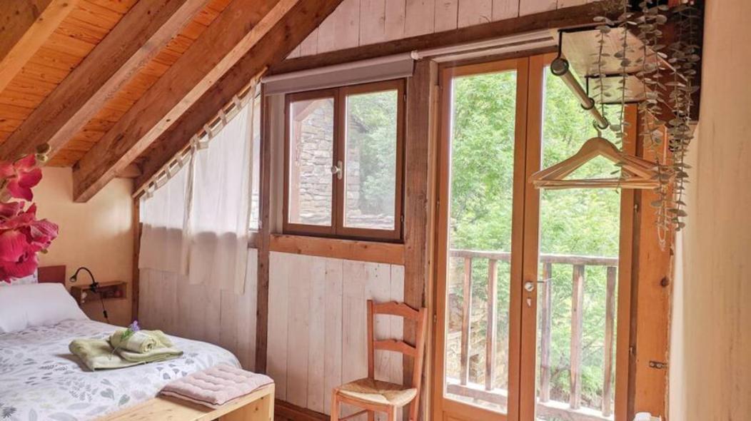 Casa Rural Petricor, Ordesa Vio Exterior foto